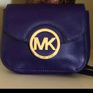 Gorgeous Michael Kors crossbody purse